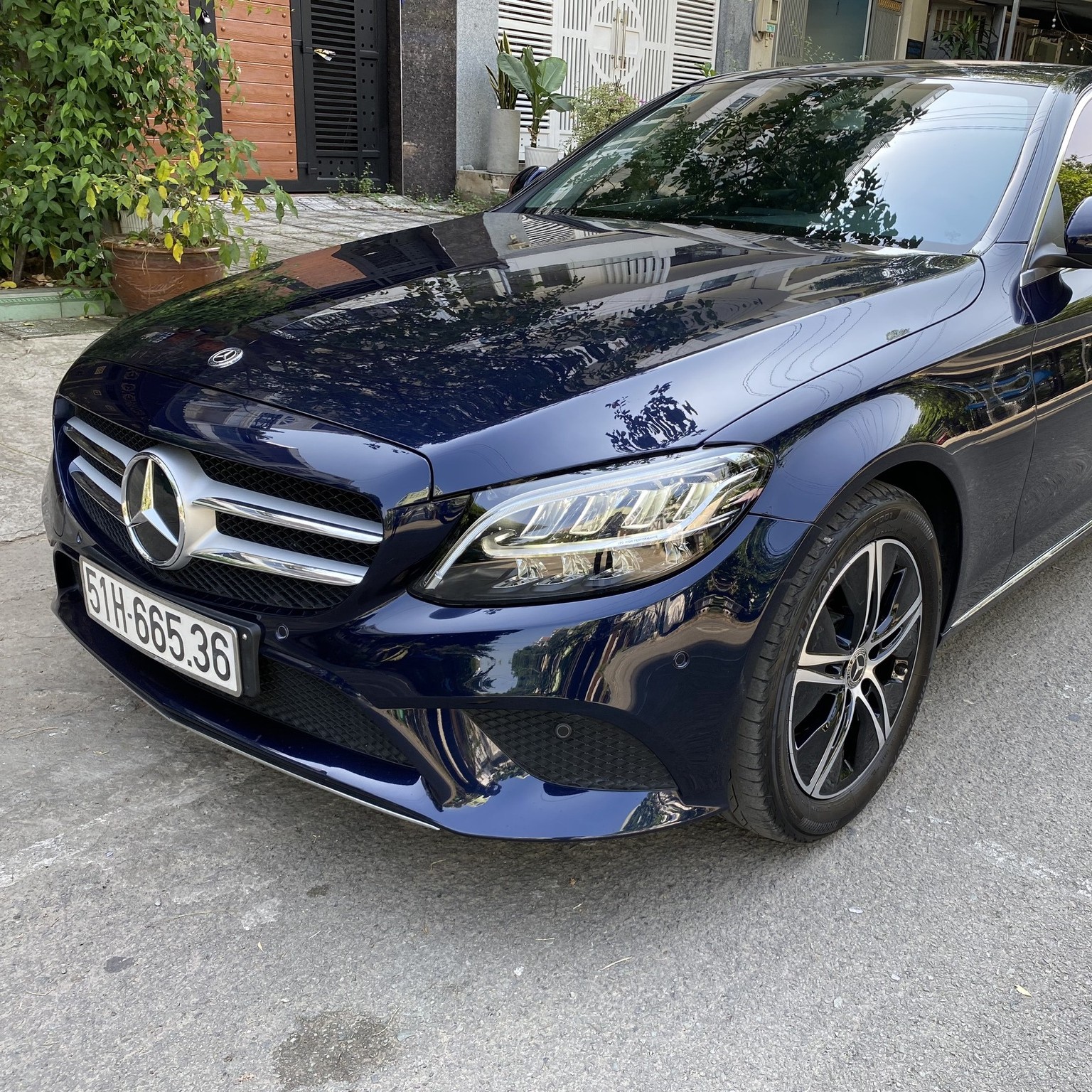 Bán xe Mercedes C180, đời 2020, màu Xanh, giá 925 triệu