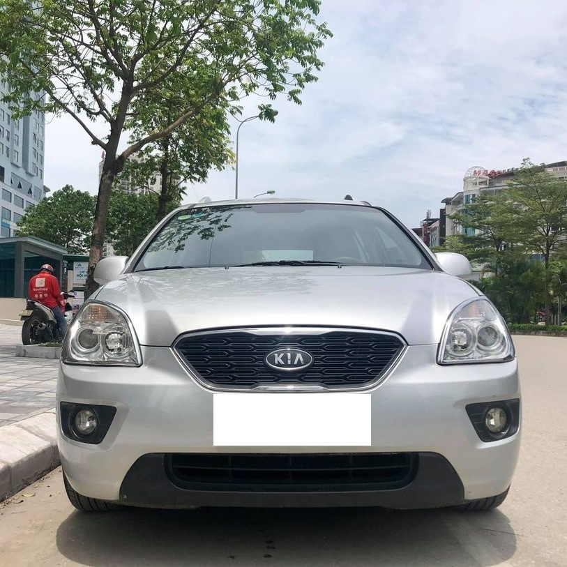 Bán xe Kia Carens 2.0 MT, đời 2014, màu Bạc, giá 212 triệu