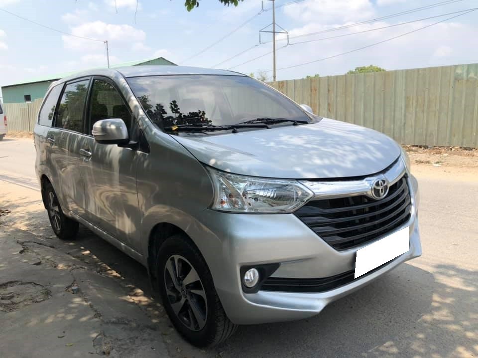 cần bán xe Toyota Avanza 1.5 AT đời 2020