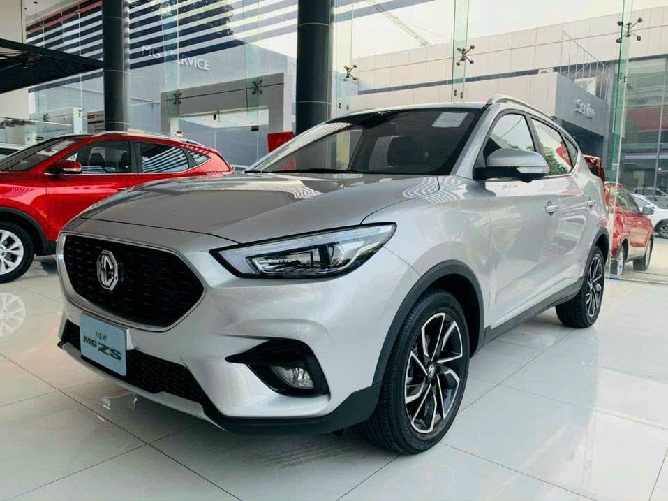 Xả kho MG Zs Lux, xe sẵn giao ngay Lăn bánh chỉ 5xx