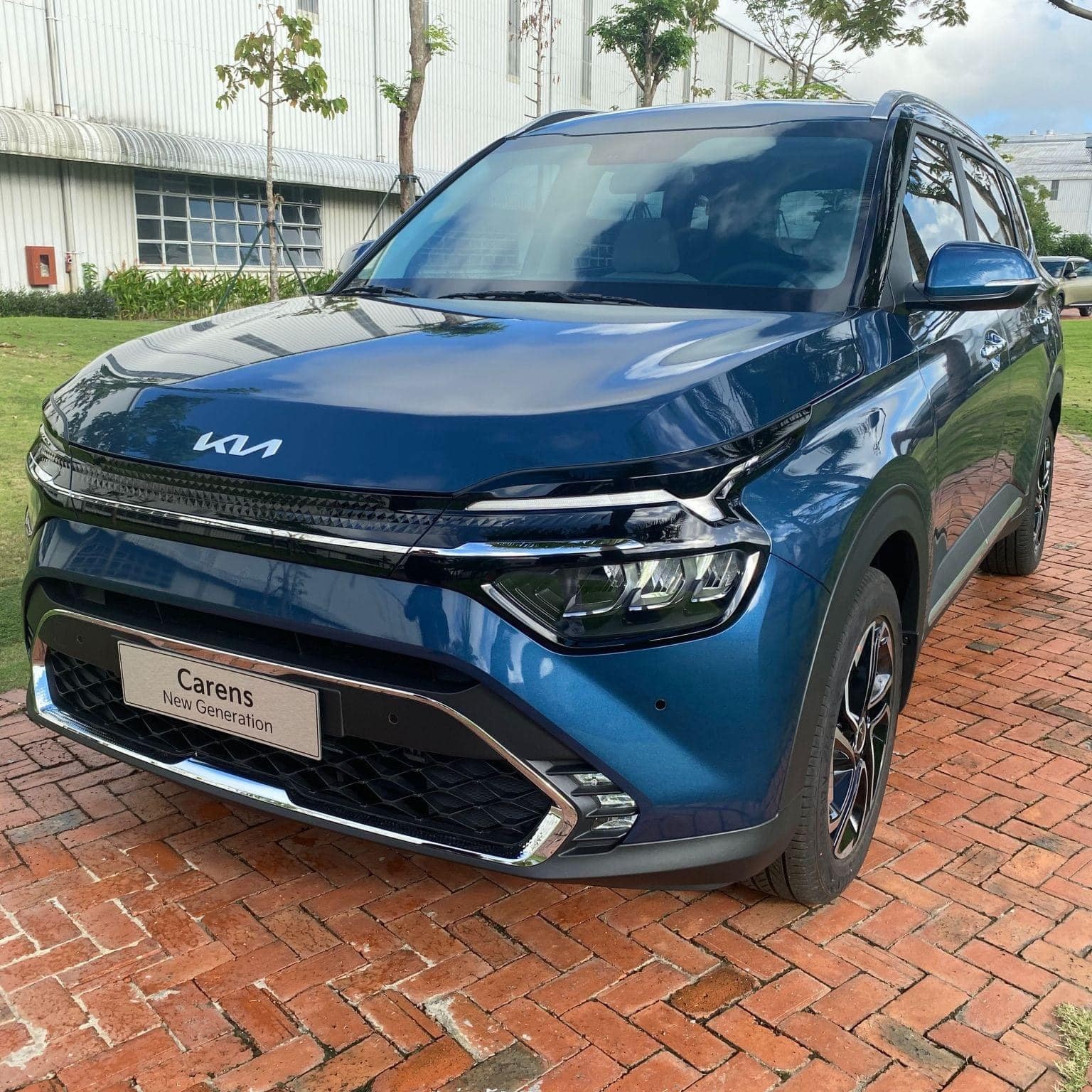 Cần bán xe KIA Carens 1.5IVT 2023