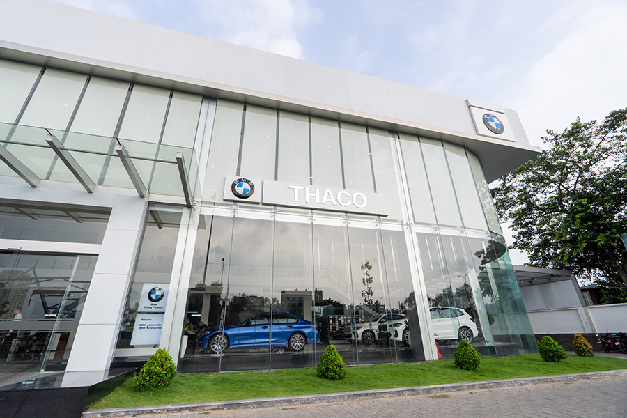 showroom bmw phu my hung 2
