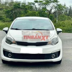Kia Rio AT 2017 Trắng xe đang sử dụng