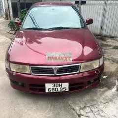 Mitsubishi Lancer màu Đỏ