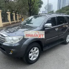 Toyota Fortuner V 2.7L 2010 Xám