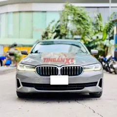 BMW 520i Luxury Line 2021 xám xi măng siêu đẹp