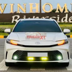 Toyota Camry 2.0Q 2025 Trắng 20000 km