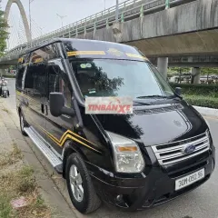 Ford Transit 2019 Limousine Đen bản 10 chỗ