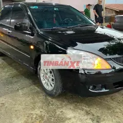 Mitsubishi Lancer Đen 5 chỗ