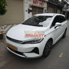BYD M6 Trắng sẵn biển vàng leo lên là kím tiền nè
