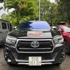 Toyota Hilux 4x4 AT 2018 2 cầu Đen Tự động