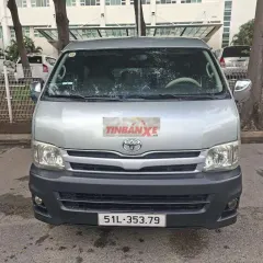 Toyota Hiace 2011 240000 km Bạc