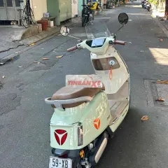 Xe máy điện Yadea Ossy Xanh nhạt
