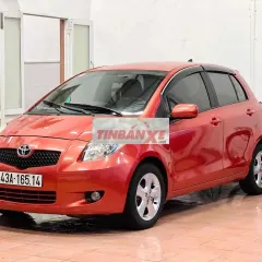 Toyota Yaris 1.3 AT