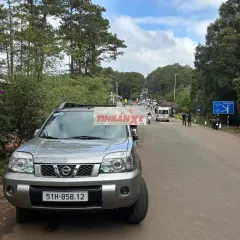 Nissan X-Trail Bạc 5 chỗ Tự động