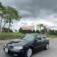Ford Mondeo V6 Đen 5 chỗ