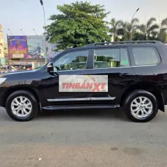 Toyota Land Cruiser Đen