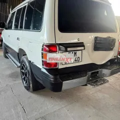 Mitsubishi Pajero GLX 2 cầu 2.4 Trắng