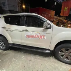 Isuzu Mu-X Limited Trắng