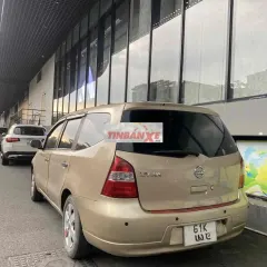 Nissan Livina 2012 Vàng đồng