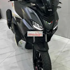 Aprilia SR GT 200