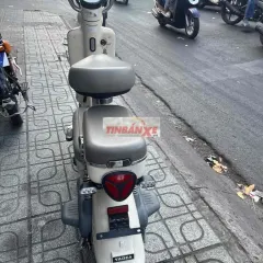 Xe máy điện Yadea I8 2025 Trắng kem