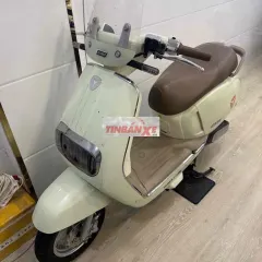 Xe máy điện Yadea Ossy Trắng kem