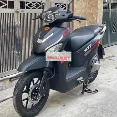 Xe máy điện Yadea Volguad P Đen