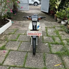 Yamaha YAss 110 Đen, Trắng