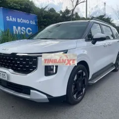 Kia Carnival Luxury 2.2D 2025 Trắng