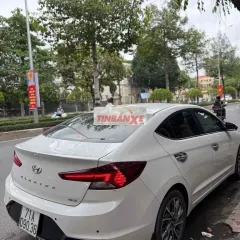 Hyundai Elantra 2020 Trắng 69.000 km