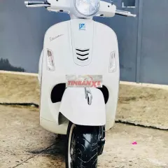 Piaggio Vespa GTS 150cc IGET 2019 Abs Trắng