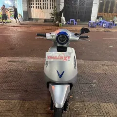 Xe máy điện VinFast Evo 200 2022 Bạc
