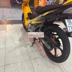 Xe máy Yaz màu Vàng