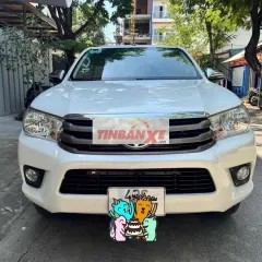 Toyota Hilux 2.4 E 2017 Trắng 80.000 km