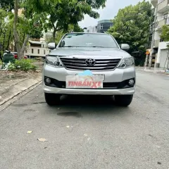 Toyota Fortuner 2012 Bạc 190.000 km
