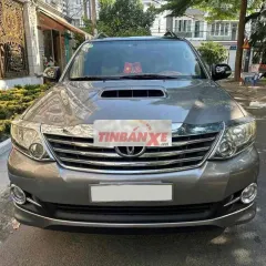 Toyota Fortuner Xám MT 2016 máy dầu
