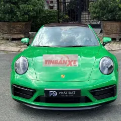 Porsche 911 Carrera 4GTS 2023