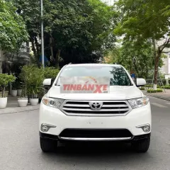 Toyota Highlander SE 2010 Trắng 12 vạn km