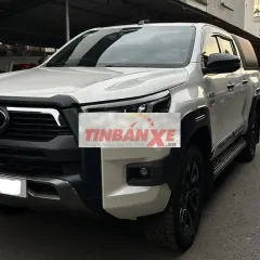 Toyota Hilux Adventure V 4x4