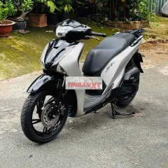 Honda SH 150i ABS 2018 Bạc poscher spoty