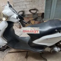 Piaggio Fly Trắng