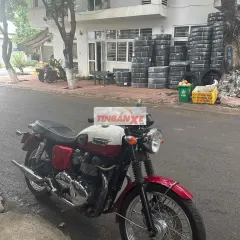 Triumph T100 Đỏ Trắng máy êm
