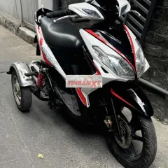 Yamaha Luvias 2014 3 bánh. hỗ trợ góp