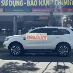 Ford Everest 2022 2 cầu 13.500km