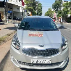 KIA Rondo màu Bạc AT 2015 máy dầu