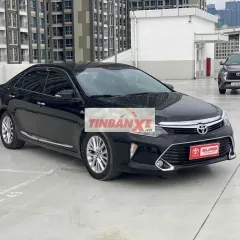 Toyota Camry 2018 2.5Q Đen 96.000 km