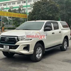 Toyota Hilux 2020Trắng 70.000 km