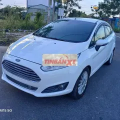 Ford Fiesta Titanium Trắng