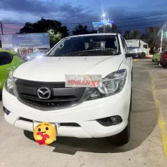 Mazda BT-50 Trắng Số tự động